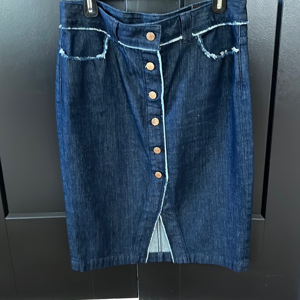Denim skirt